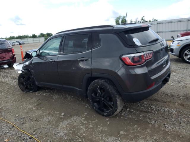 3C4NJDBB6JT337527 - 2018 JEEP COMPASS LATITUDE 黑色 照片 2