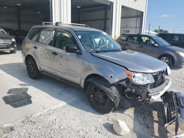 JF2SH61669H793604 - 2009 SUBARU FORESTER 2.5X Szary zdjęcie 4