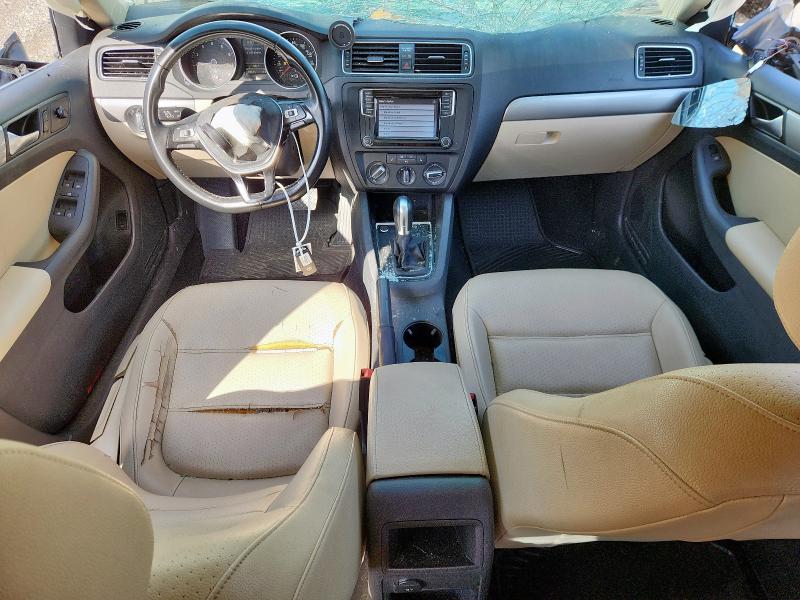 3VWDB7AJ4HM399545 - 2017 VOLKSWAGEN JETTA SE Biały zdjęcie 8