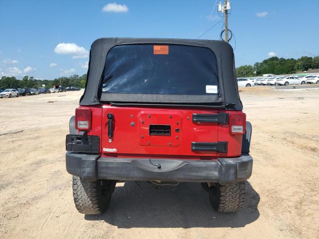 1J4BA5H13BL570019 - 2011 JEEP WRANGLER U SAHARA წითელი ფოტო 6