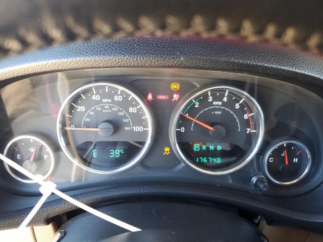 1J4BA5H13BL570019 - 2011 JEEP WRANGLER U SAHARA წითელი ფოტო 9