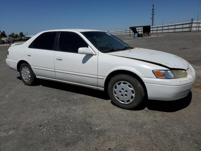 JT2BG22K8V0094885 - 1997 TOYOTA CAMRY LE თეთრი ფოტო 4