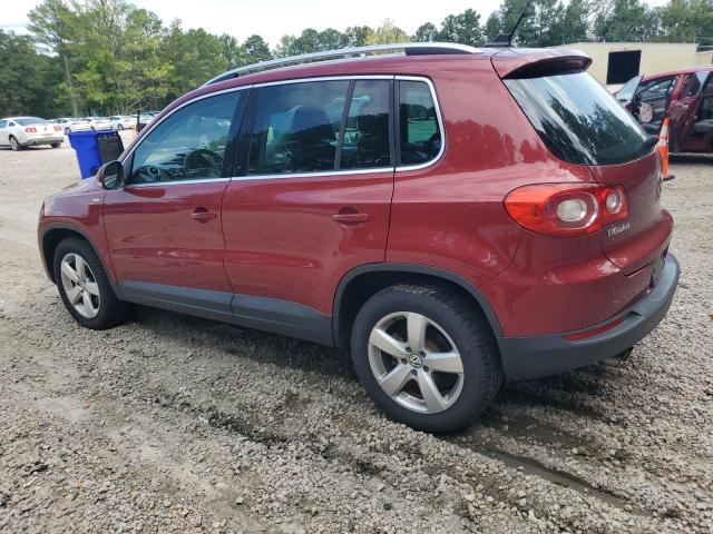 WVGAV7AXXAW001967 - 2010 VOLKSWAGEN TIGUAN S BURGUNDY photo 2