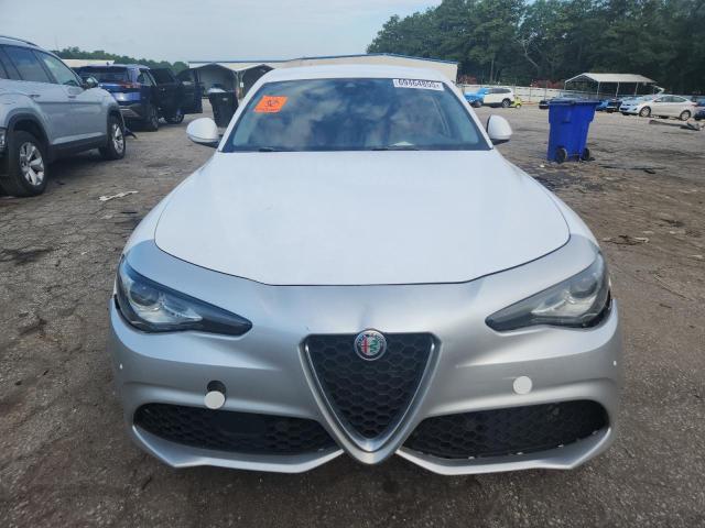 ZARFAEDN9H7552065 - 2017 ALFA ROMEO GIULIA Q4 WHITE photo 5