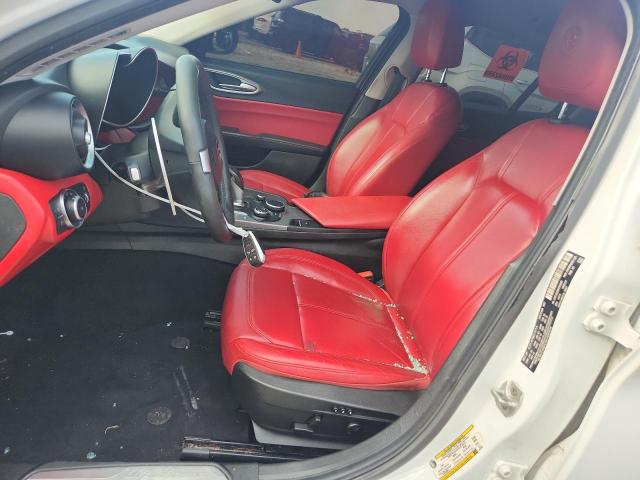 ZARFAEDN9H7552065 - 2017 ALFA ROMEO GIULIA Q4 WHITE photo 7