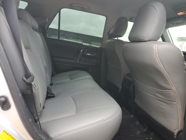 JTEBU5JR2K5673400 - 2019 TOYOTA 4RUNNER SR5/SR5 PREMIUM SILVER photo 11