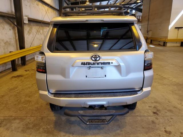 JTEBU5JR2K5673400 - 2019 TOYOTA 4RUNNER SR5/SR5 PREMIUM SILVER photo 6