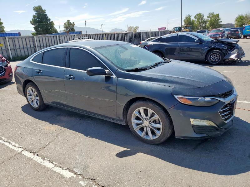 1G1ZD5ST6KF135945 - 2019 CHEVROLET MALIBU LT BLUE photo 4