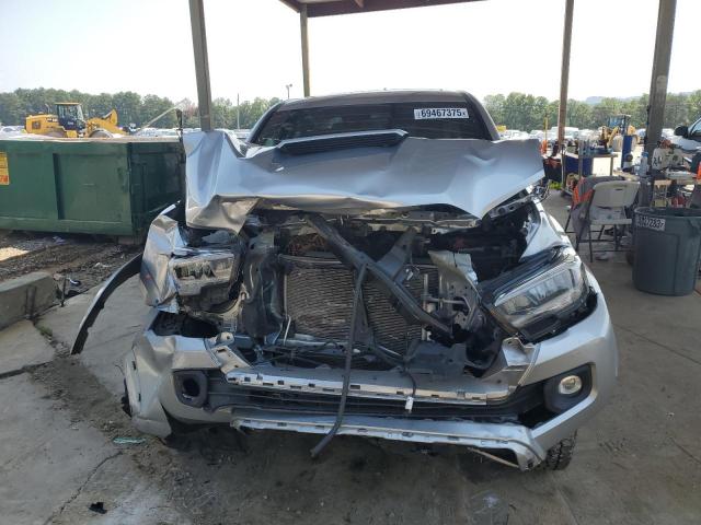 3TYCZ5AN5NT065042 - 2022 TOYOTA TACOMA DOUBLE CAB 银色 照片 5