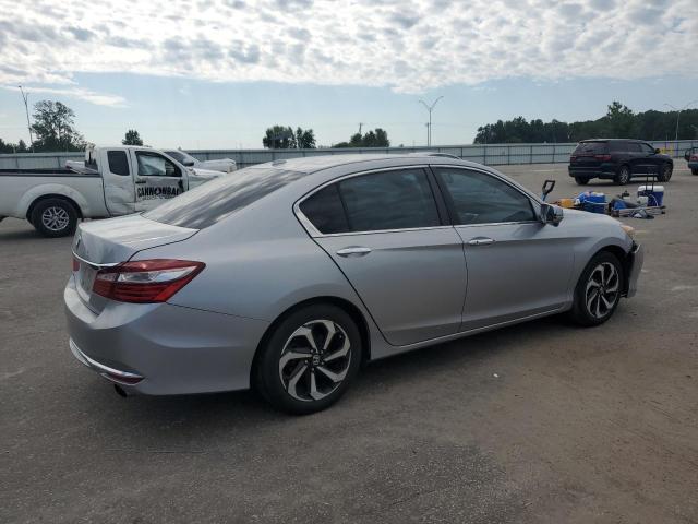 1HGCR2F7XGA143255 - 2016 HONDA ACCORD EX SILVER photo 3