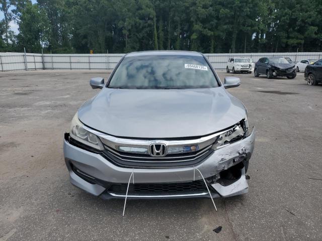 1HGCR2F7XGA143255 - 2016 HONDA ACCORD EX SILVER photo 5