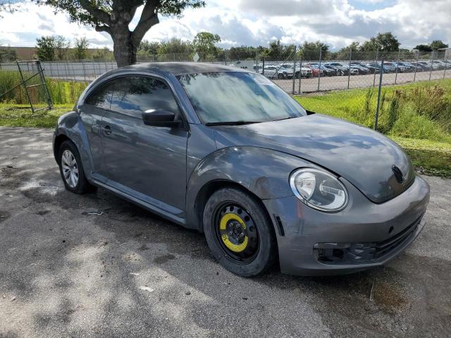 3VWFP7AT0EM604978 - 2014 VOLKSWAGEN BEETLE GRAY photo 4