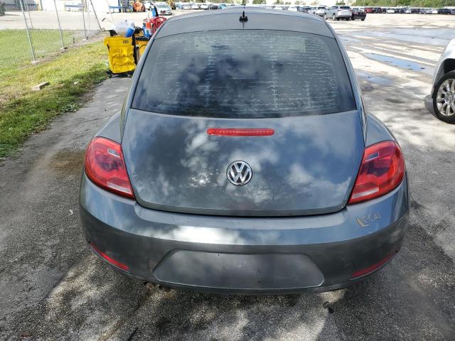 3VWFP7AT0EM604978 - 2014 VOLKSWAGEN BEETLE GRAY photo 6