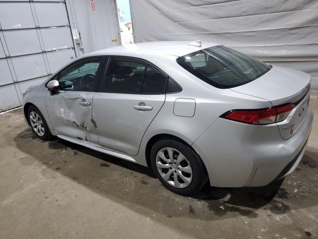 5YFEPRAEXLP073788 - 2020 TOYOTA COROLLA LE SILVER photo 2