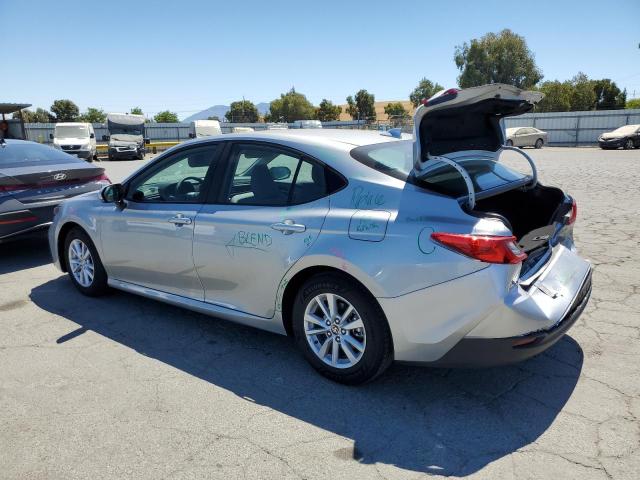 4T1DAACK0SU152868 - 2025 TOYOTA CAMRY XSE 银色 照片 2