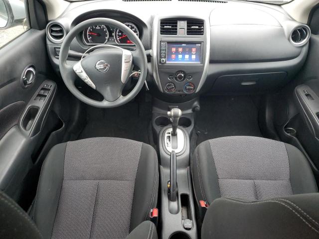 3N1CN7AP8KL818135 - 2019 NISSAN VERSA S 银色 照片 8