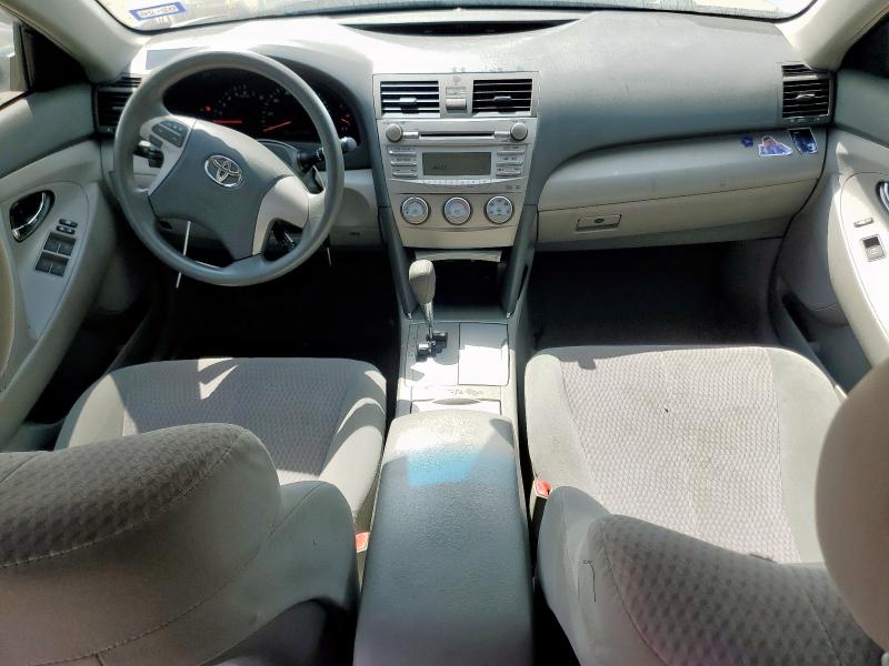 4T4BF3EK4BR116172 - 2011 TOYOTA CAMRY BASE Արծաթագույն լուսանկար 8