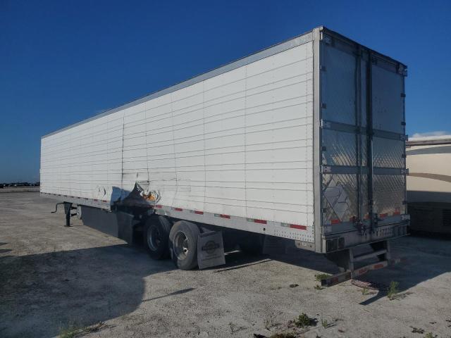 1UYVS2534HM850928 - 2017 UTILITY VS2RA WHITE photo 3