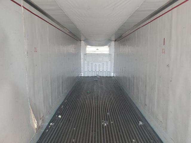 1UYVS2534HM850928 - 2017 UTILITY VS2RA WHITE photo 5