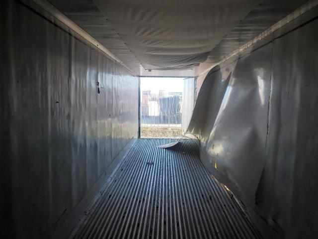 1UYVS2534HM850928 - 2017 UTILITY VS2RA WHITE photo 6