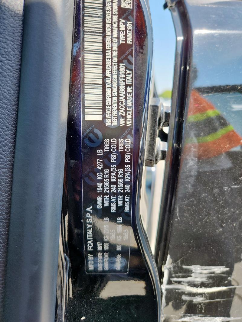 ZACCJAAB8HPF91801 - 2017 JEEP RENEGADE SPORT შავი ფოტო 12