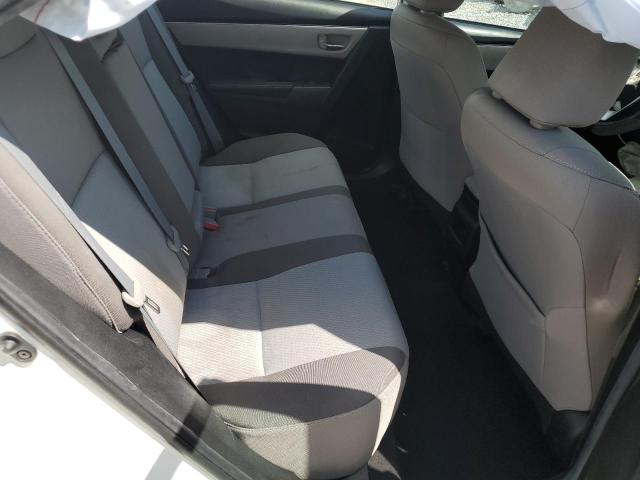 5YFBURHE5JP784314 - 2018 TOYOTA COROLLA L თეთრი ფოტო 10