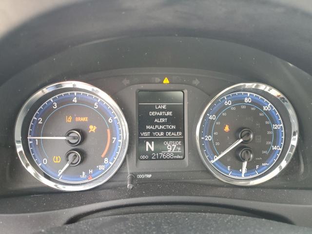 5YFBURHE5JP784314 - 2018 TOYOTA COROLLA L თეთრი ფოტო 9