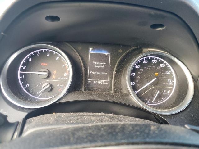 4T1B11HK1JU593181 - 2018 TOYOTA CAMRY L ნაცრისფერი ფოტო 9