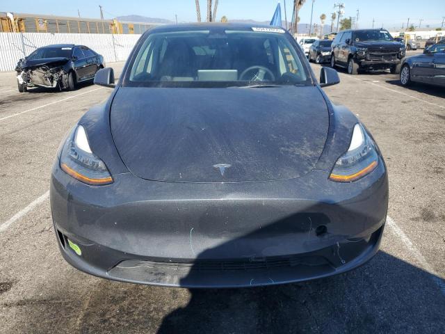 7SAYGDEFXPA049219 - 2023 TESLA MODEL Y GRAY photo 5