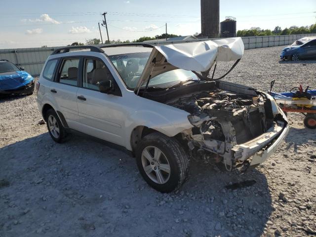JF2SHABC5BH770960 - 2011 SUBARU FORESTER 2.5X 白色 照片 4