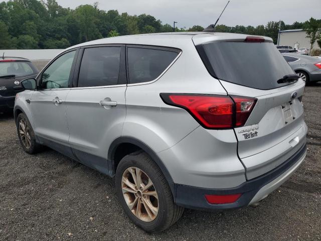 1FMCU0GD9KUC47213 - 2019 FORD ESCAPE SE ვერცხლისფერი ფოტო 2