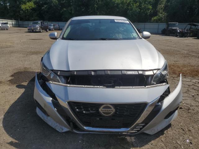 1N4BL4BV5KN314660 - 2019 NISSAN ALTIMA S 银色 照片 5