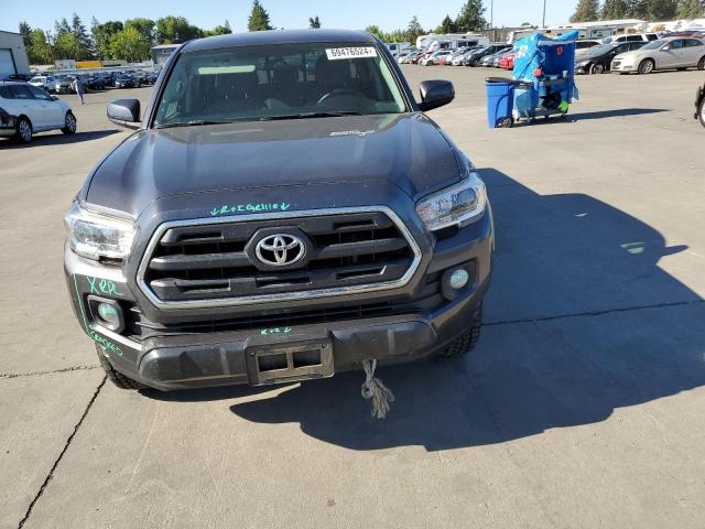 5TFAX5GN9HX097720 - 2017 TOYOTA TACOMA DOUBLE CAB GRAY photo 5