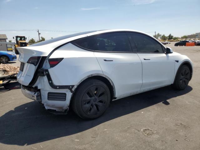 7SAYGAEE2RF151318 - 2024 TESLA MODEL Y Ақ фото 3