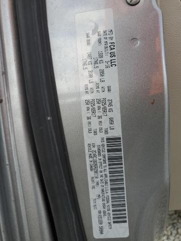 2C4RC1BG9GR290110 - 2016 CHRYSLER TOWN & COU TOURING SILVER photo 13