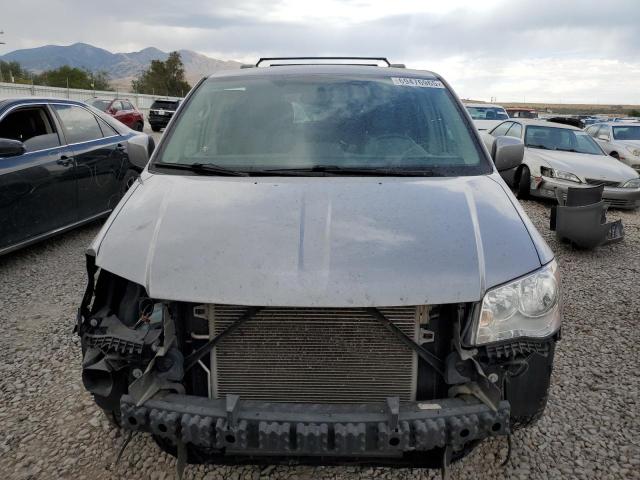 2C4RC1BG9GR290110 - 2016 CHRYSLER TOWN & COU TOURING SILVER photo 5