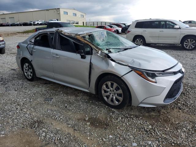5YFEPMAE5NP332547 - 2022 TOYOTA COROLLA LE 银色 照片 4