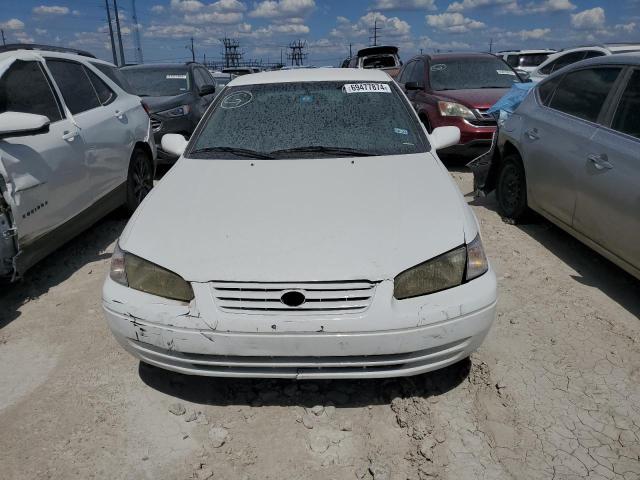JT2BG22K4X0378940 - 1999 TOYOTA CAMRY LE WHITE photo 5