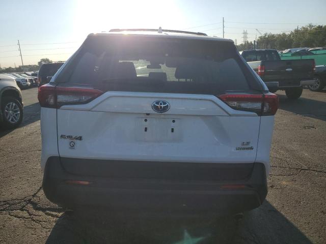 2T3MWRFV7LW058226 - 2020 TOYOTA RAV4 LE WHITE photo 6