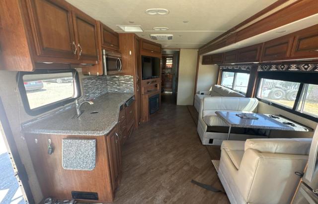 4UZACJDT0HCJD1128 - 2017 FREIGHTLINER CHASSIS XC Бежевий фото 11