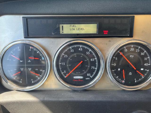 4UZACJDT0HCJD1128 - 2017 FREIGHTLINER CHASSIS XC Бежевий фото 8