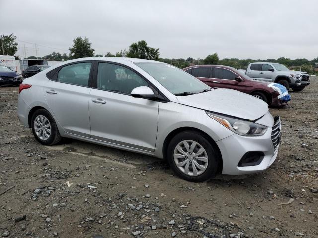 3KPC24A66ME130055 - 2021 HYUNDAI ACCENT SE SILVER photo 4