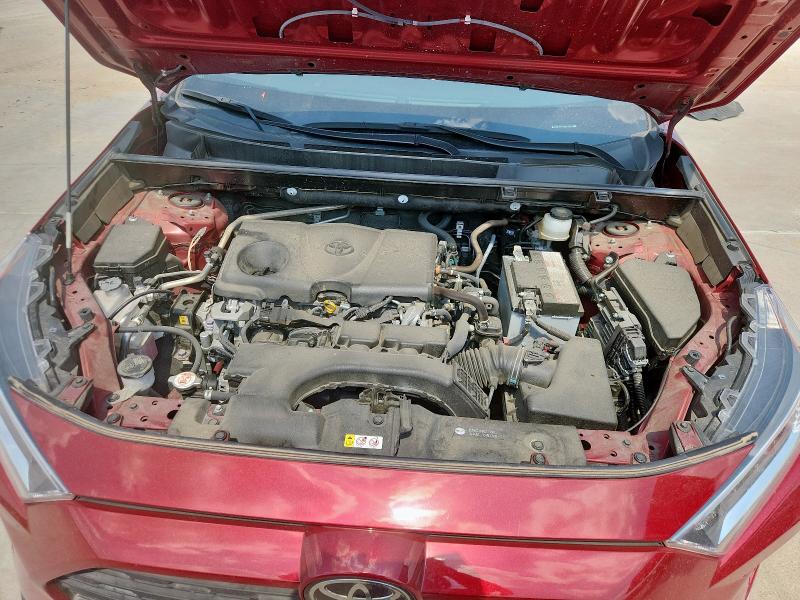 JTMW1RFV2KJ015322 - 2019 TOYOTA RAV4 XLE MAROON photo 11