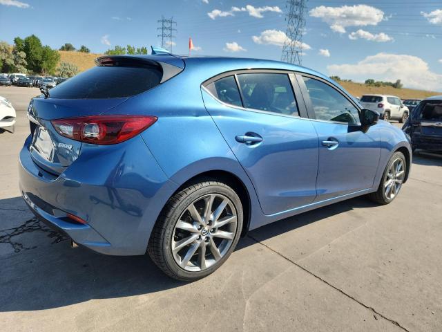 3MZBN1M35JM235008 - 2018 MAZDA 3 GRAND TOURING Blau Foto 3