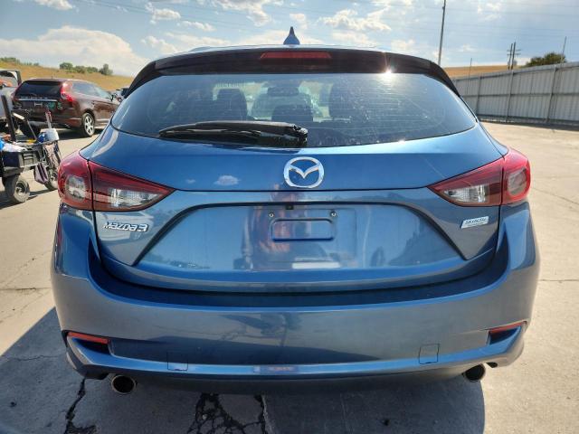 3MZBN1M35JM235008 - 2018 MAZDA 3 GRAND TOURING Blau Foto 6