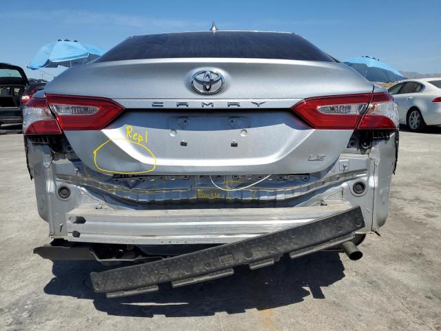 4T1C11AK2LU391659 - 2020 TOYOTA CAMRY LE 银色 照片 6