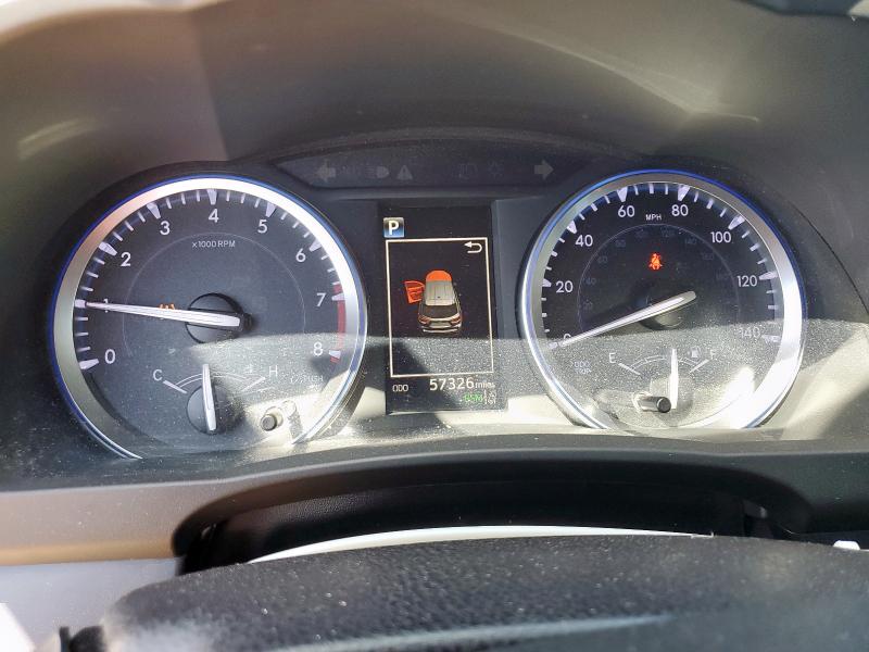 5TDKZRFH4JS540983 - 2018 TOYOTA HIGHLANDER SE Biały zdjęcie 9