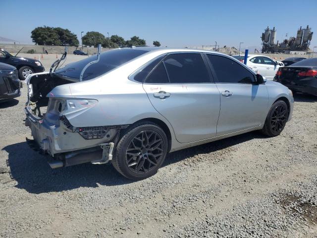 4T1BF1FK1GU234474 - 2016 TOYOTA CAMRY LE SILVER photo 3