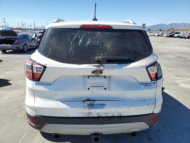 1FMCU0J96JUA72101 - 2018 FORD ESCAPE TITANIUM 白色 照片 6