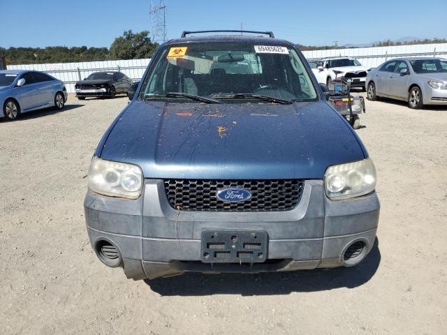 1FMYU02Z75DA05890 - 2005 FORD ESCAPE XLS BLUE photo 5